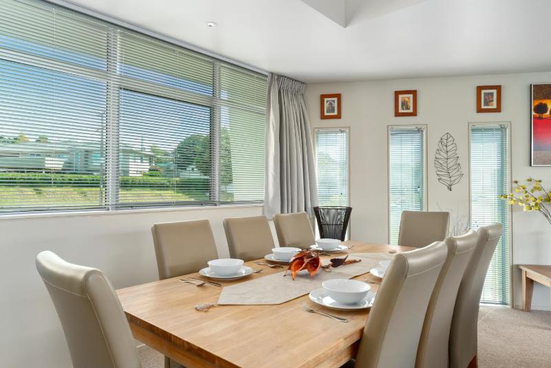 Two Views Taupo Apartment - image 13