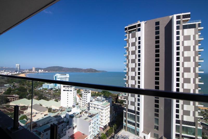 FLC SEA TOWER APARMENT Hừng Đông GIÁP BIỂN HỒ BƠI - image 4