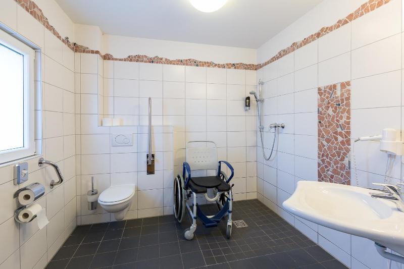 Deluxe Double Room with Balcony image 2