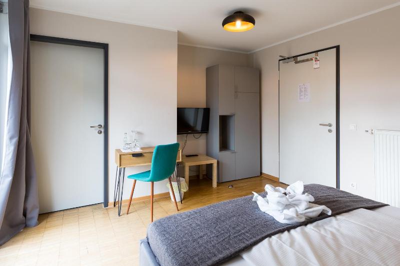 Standard Double Room image 2