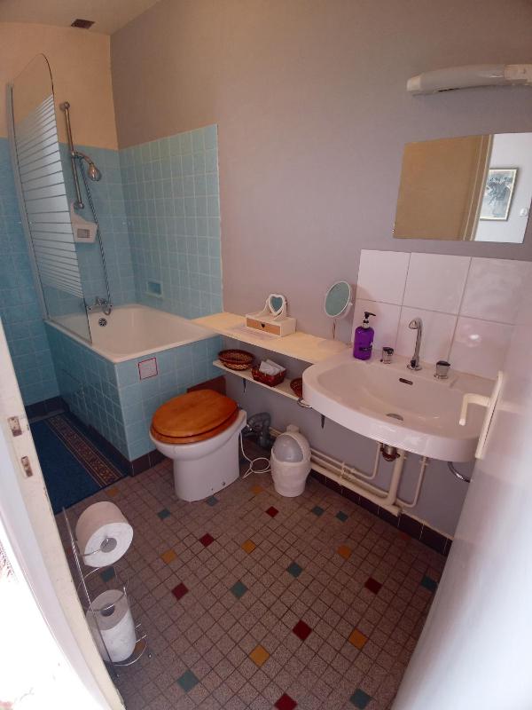 Classic Triple Room image 2