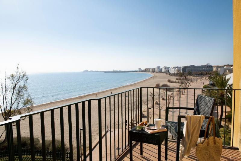 Triple Room with Sea View image 4