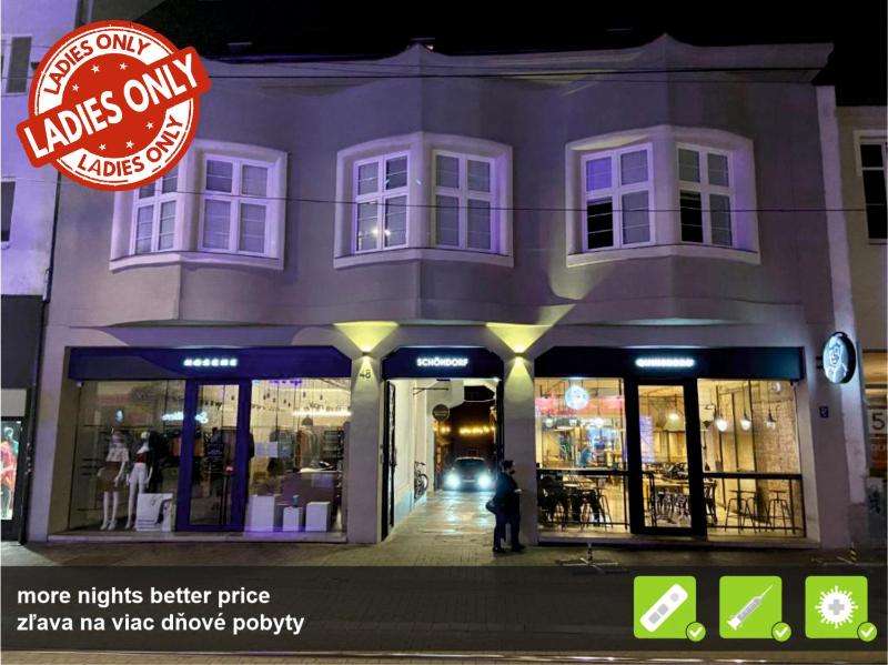 Bed in 8-Bed Female Dormitory Room image 1