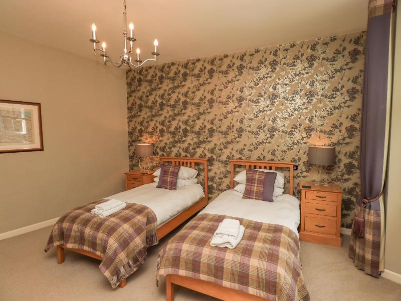 Loughrigg View - image 18