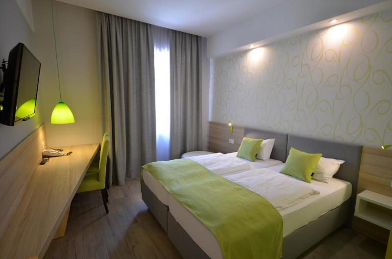 Superior Single Room image 4