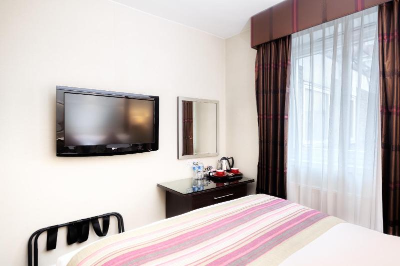 Superior Double Room image 4