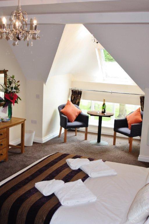 Royal Suite image 2