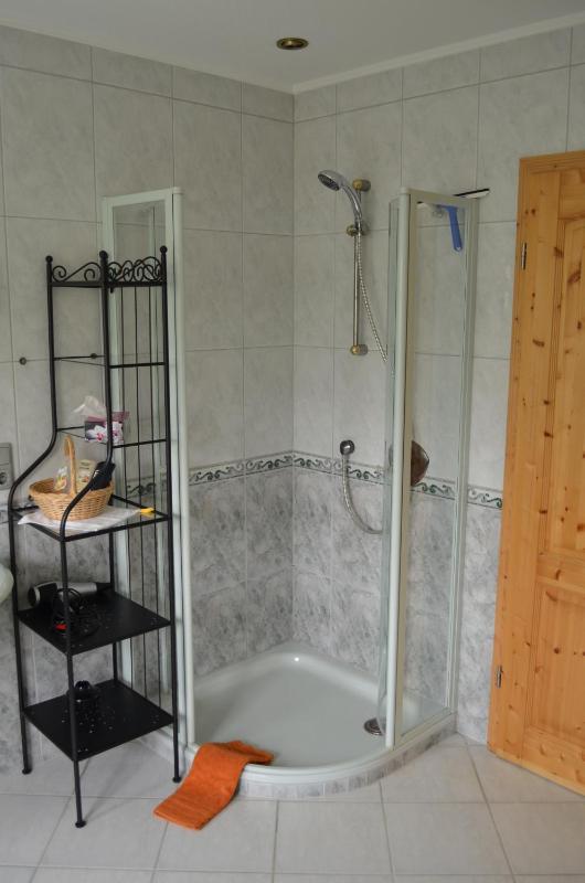 Double Room with Extra Bed image 4