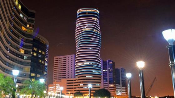 Riverfront I piso 6 suite vista al rio Puerto Santa Ana Guayaquil - image 4
