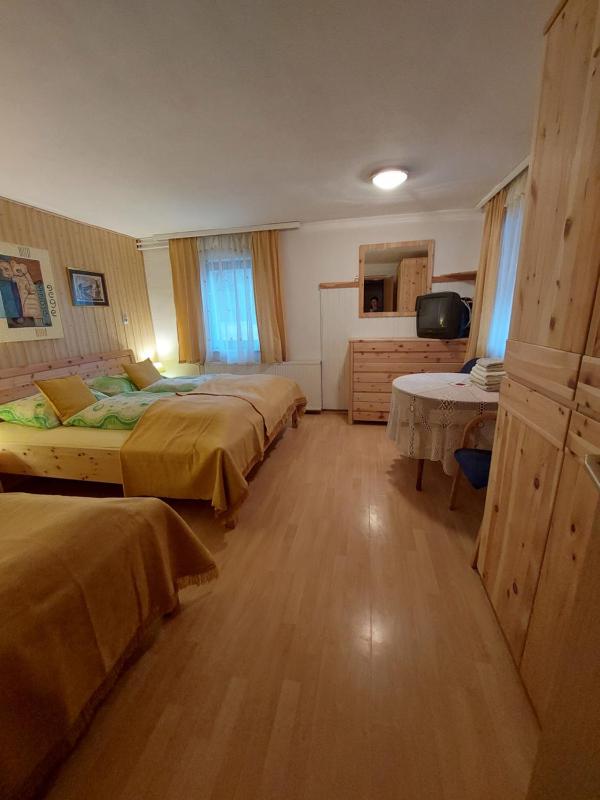 Two-Bedroom Apartment with Patio image 4