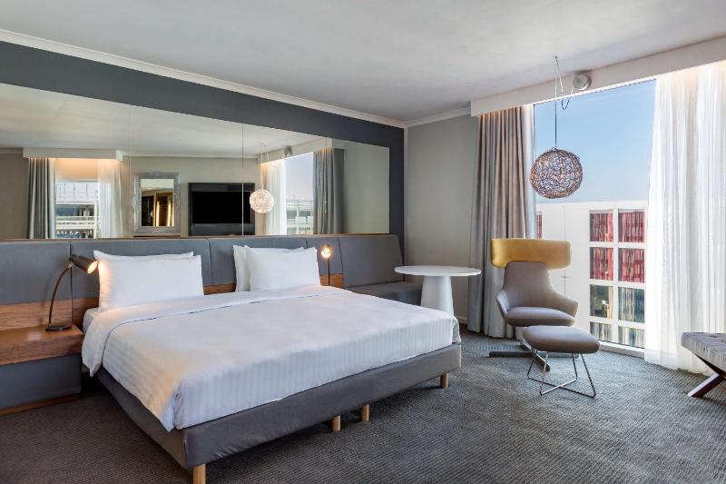 Junior Suite image 1