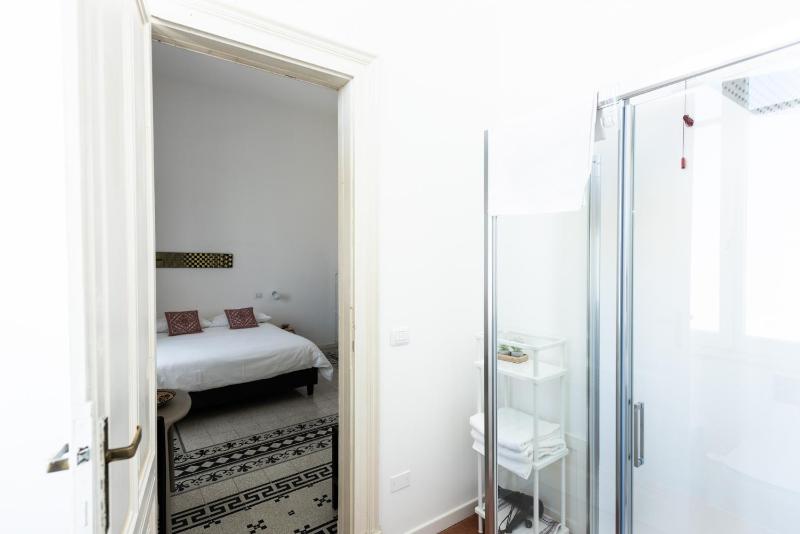 Double Room image 2