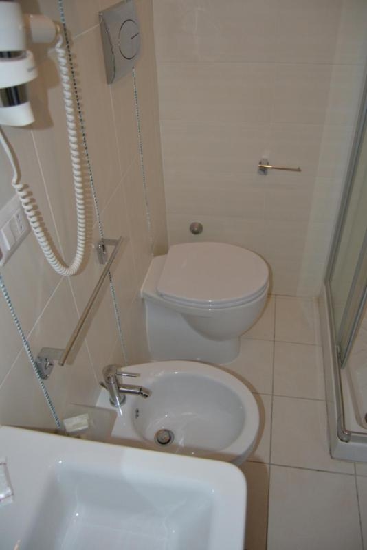 Junior Suite with Jacuzzi and Sea Views image 2