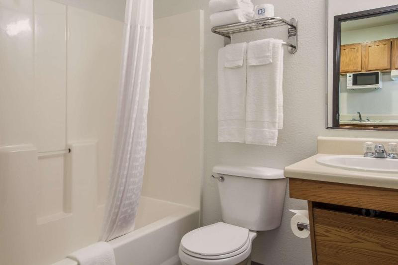 Double Room with Two Double Beds - Non-Smoking image 1