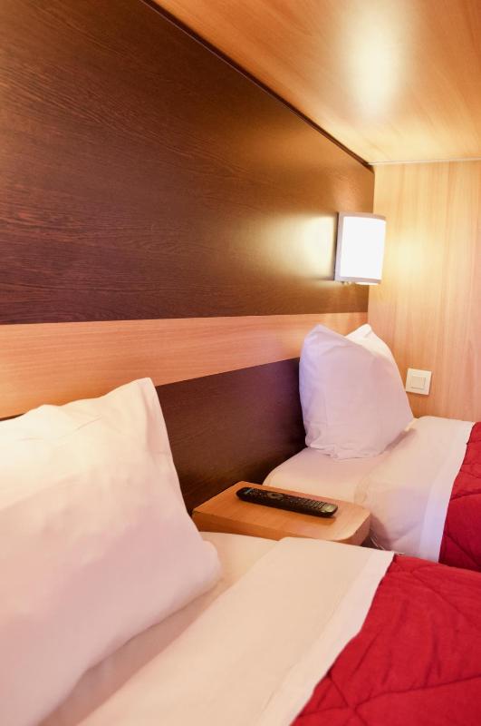 Triple Room image 4