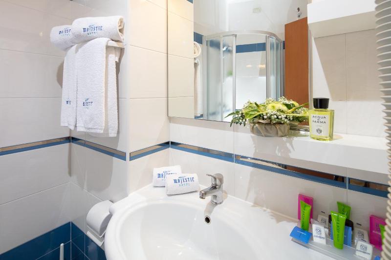 Double or Twin Room with Sea View image 1