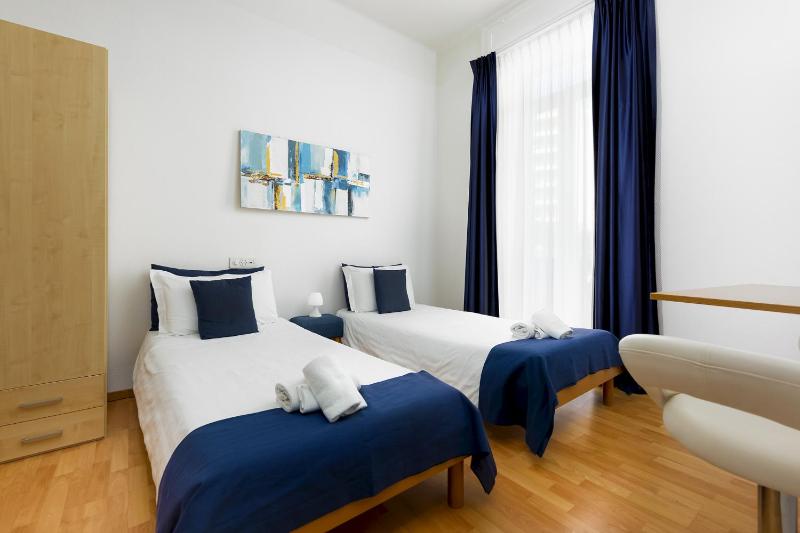 Double or Twin Room image 3