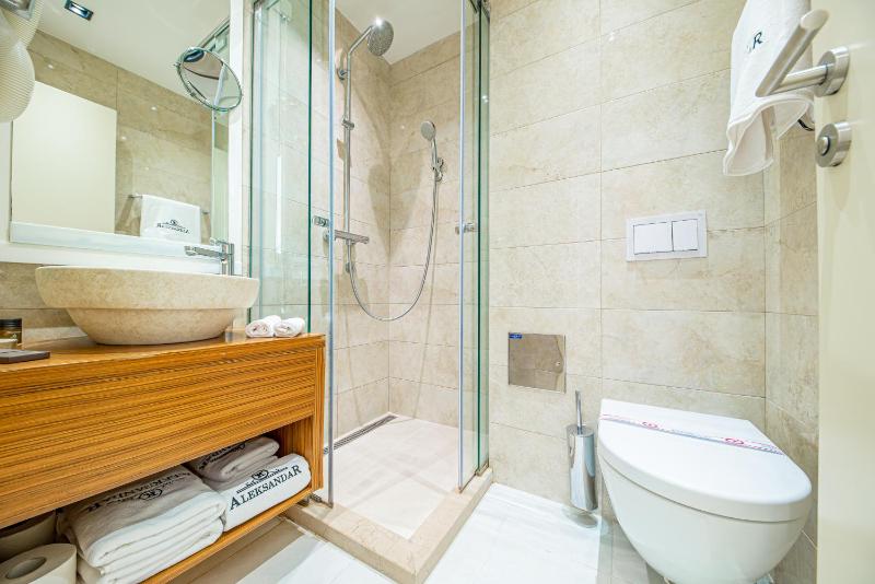 Double Room with Sea View and Terrace	 image 4