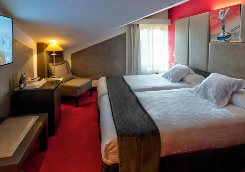 Comfort Double or Twin Room image 1