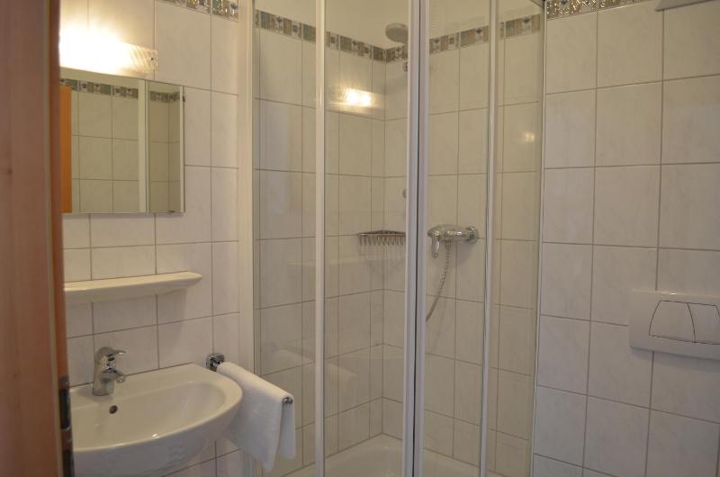 Deluxe Double Room image 2