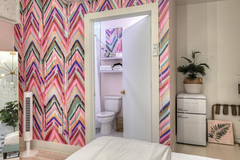 Room 1 Oleander Hotel Boutique Hotel Near Galveston Cruise Port - image 15