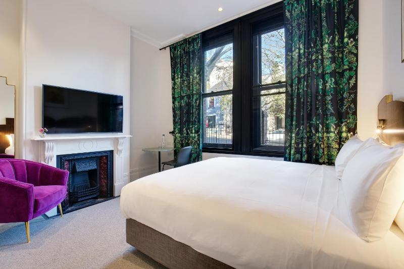 Superior King Room - Master image 4