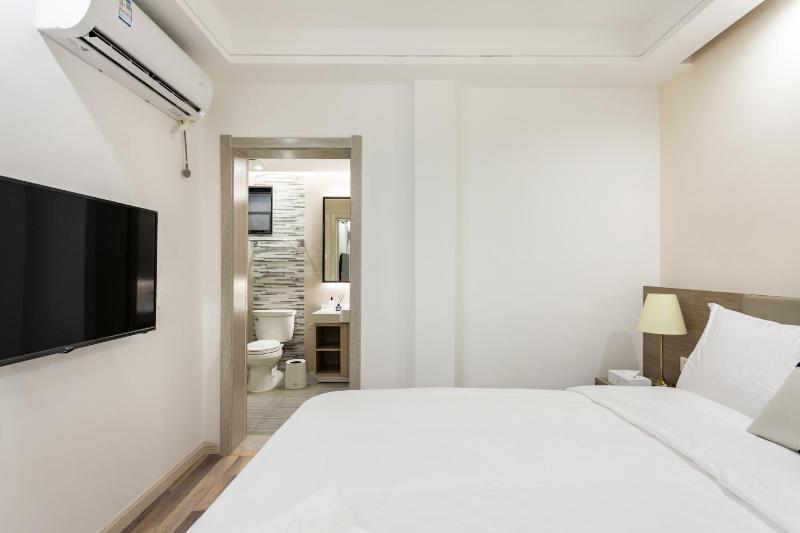 Dali Double bedroom Images