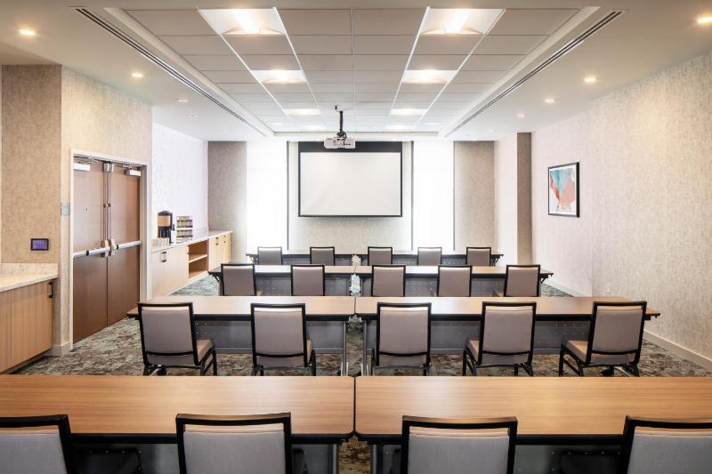 Hyatt House North Scottsdale - image 16