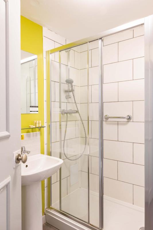 Standard Double Room image 1