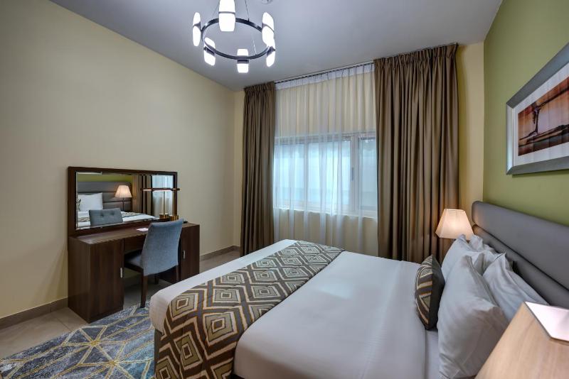 One-Bedroom Apartment image 4