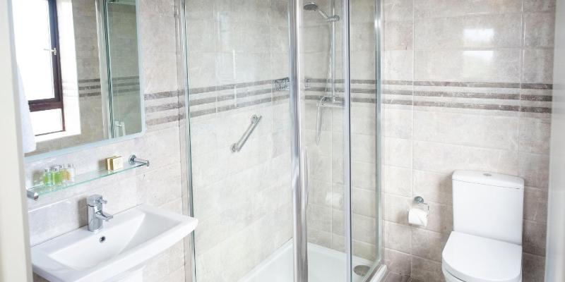 Twin Room image 1