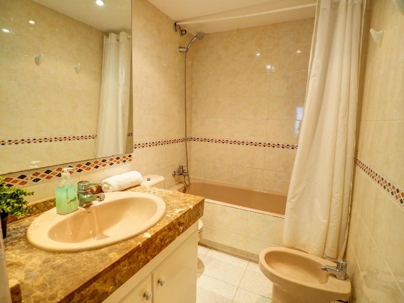 Apartamento Burdeos by Hello Homes Sitges - image 4
