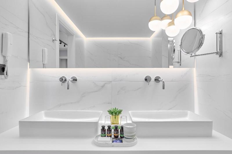 Grand Suite image 4