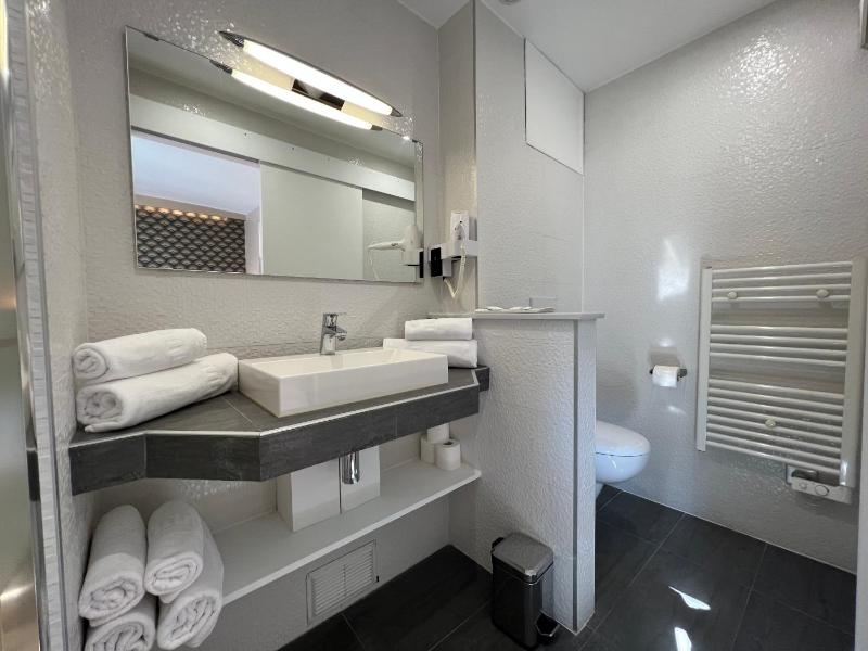 Prestige Room image 3