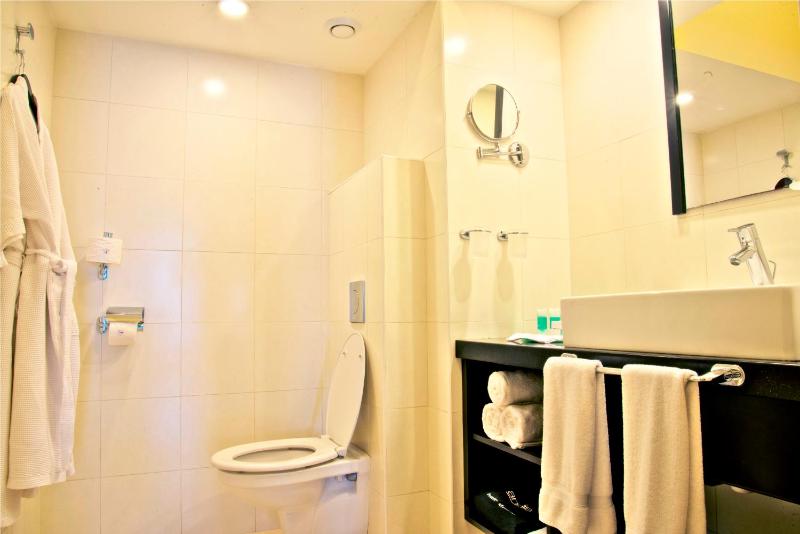 Standard Double Room with Garden View image 2
