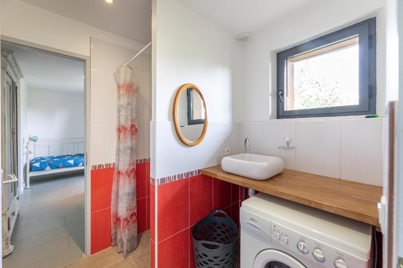 Three-Bedroom House image 2