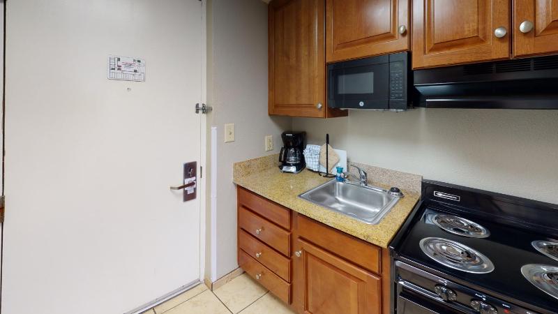Oceanfront King Studio image 3
