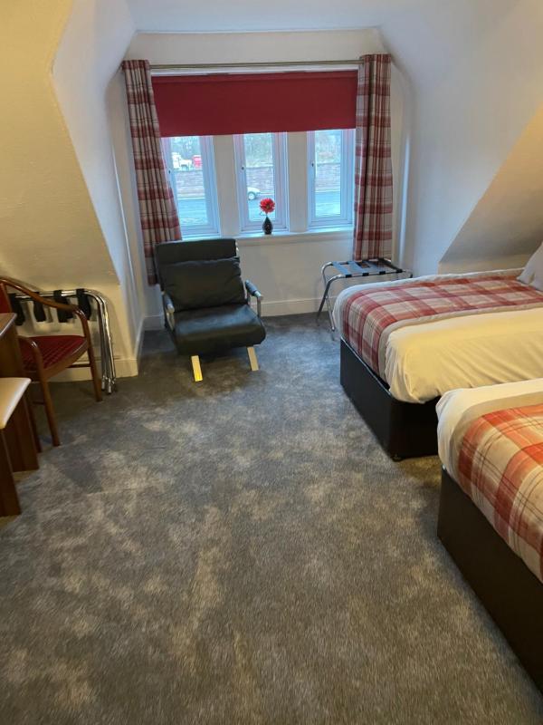 Deluxe Twin Room image 1