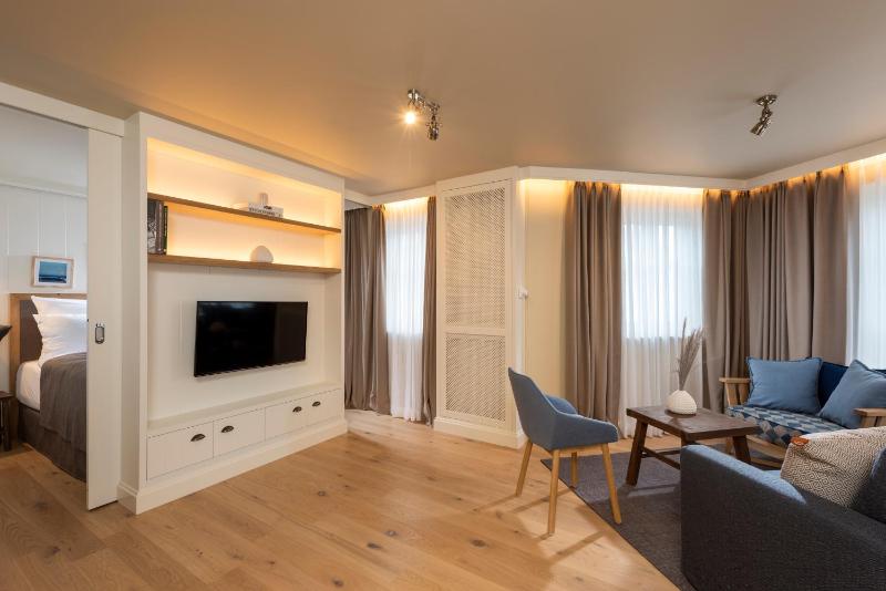 Suite image 3