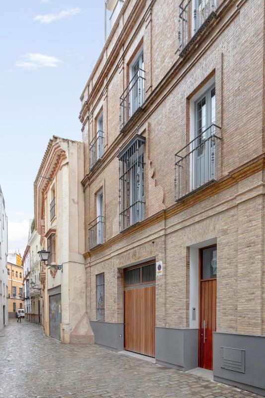 Genteel Home Goyeneta - image 7