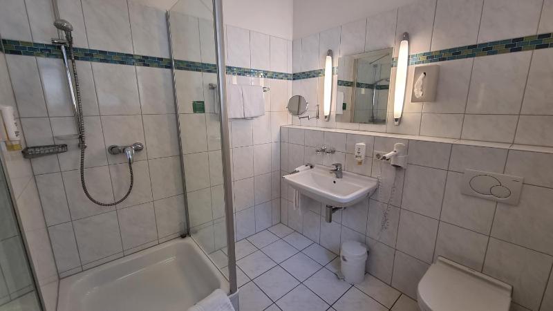 Double Room image 2