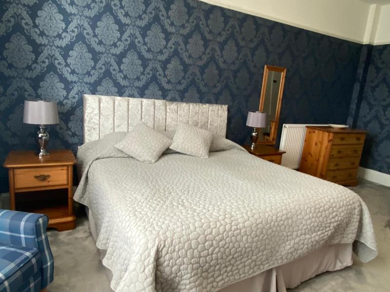 Deluxe Double Room with Sea View image 4