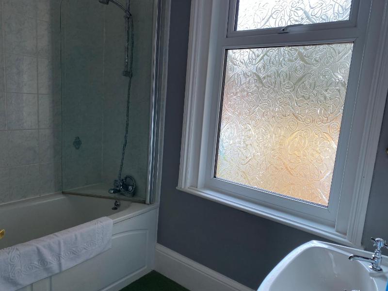 Deluxe Double Room with Sea View image 3