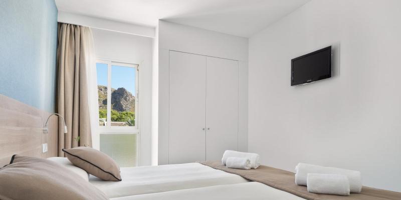 Economy Suite Room image 3