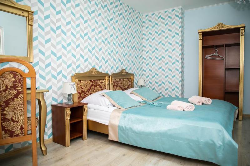 Classic Quadruple Room image 1