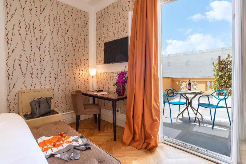 Junior Suite image 1