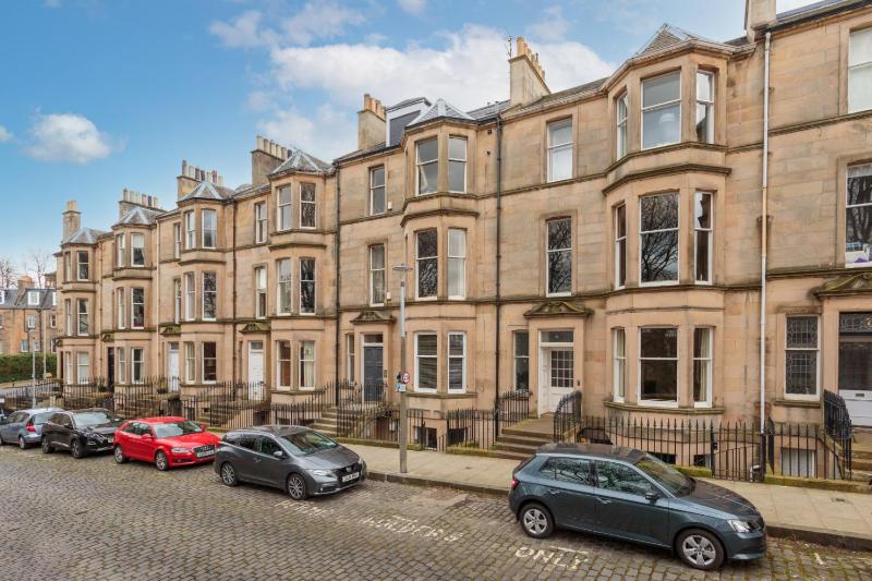 Apartment with Garden View image 3