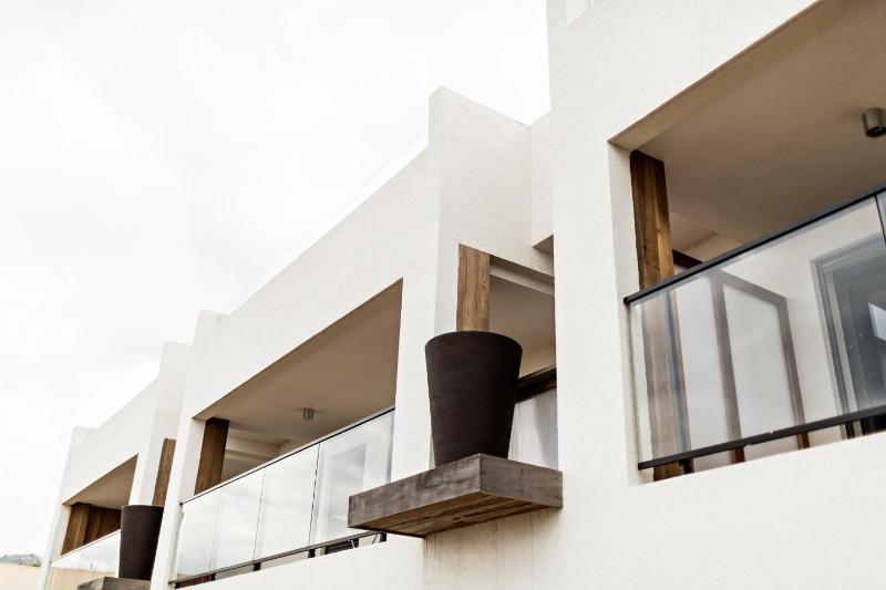 Superior Duplex Apartment without Hot Tub image 1