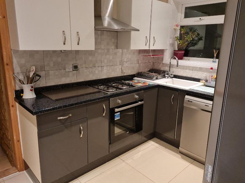 Cheerful 4-bedroom holiday home close to the Sea(Sherbourne Home) - image 17