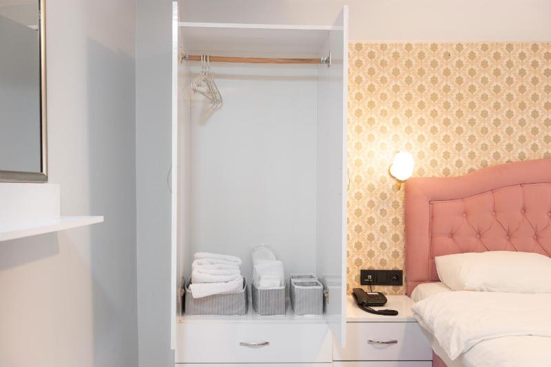 BLUE MARMARA SUITES - image 12
